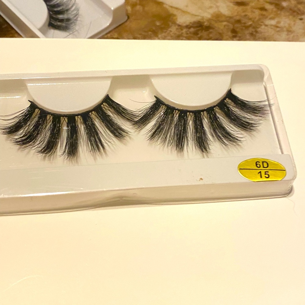Eyelashes for sale